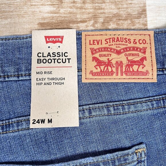 NWT Levi's Classic Bootcut Blue Jeans Size 24 - 44" waist x 31" inseam x 13" ris - Picture 4 of 8